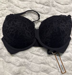 Skims Fits Everybody Lace Tshirt Bra 32D